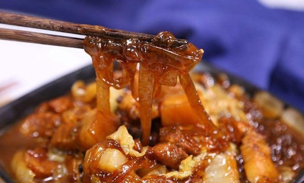 国民党士兵|猪肉炖粉条,东北名菜,营养丰富,一碗就扛住了严冬带来的寒冷