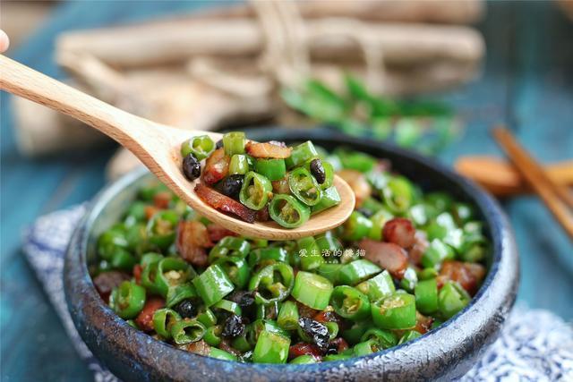 6道下饭菜做法,天热了,每顿给家人做一道,比大鱼大肉更早光盘