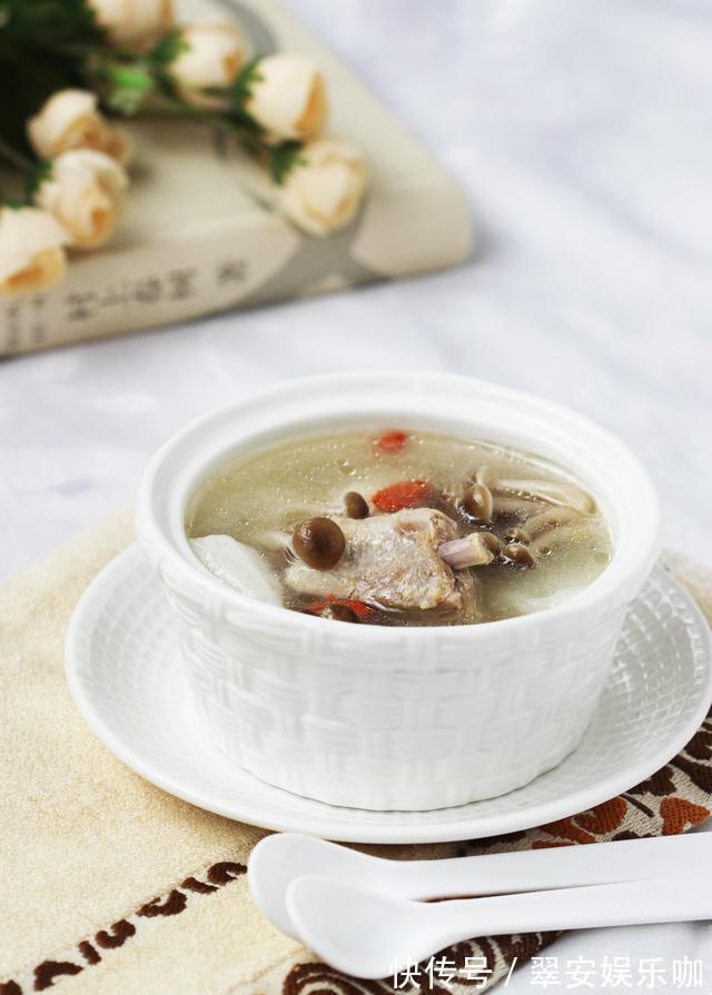 不管炖肉还是炖排骨，记住“3不要”，汤鲜肉香味道十足，没腥味