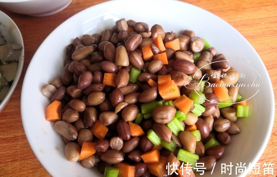 宝妈|在内蒙吃晚餐,自产自足,顺手一做就摆满桌,比吃大鱼大肉健康