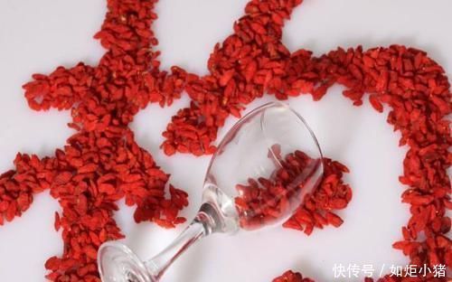 黄芪跟此物“天作之合”,没事多喝点,助排毒