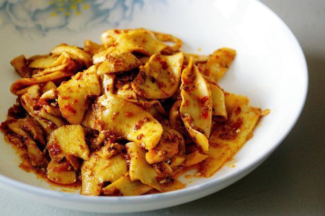 美食精选:盐即可出锅,爆炒鸡丁,湖南小炒肉,蛋香杏鲍菇的做法