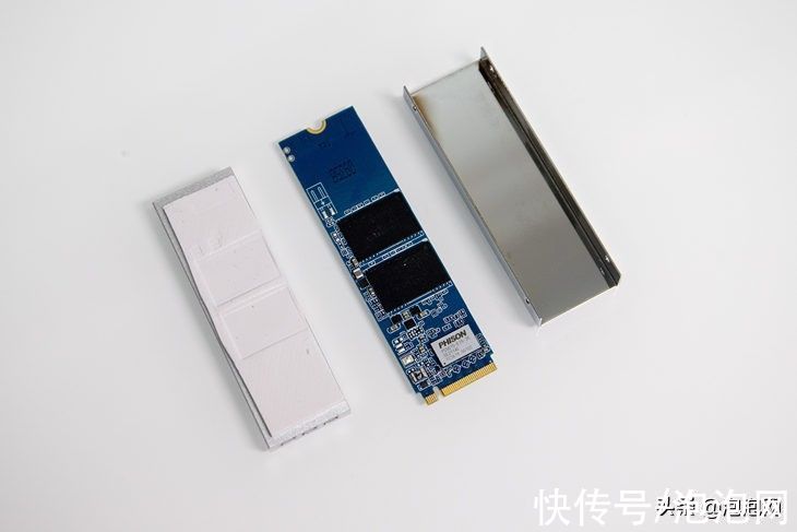 视觉效果|银光闪耀的高颜值SSD，影驰 星曜 M.2 SSD评测