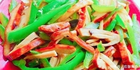 大盘|这菜一周做五次家人都嫌少,香死了,每次做一大盘,全能吃光光!