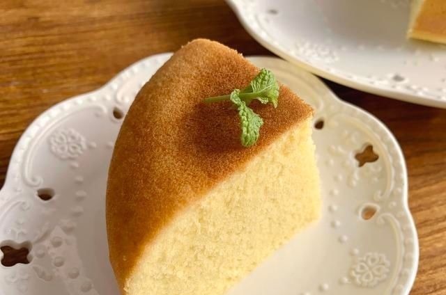 电饭锅蛋糕怎么不湿不粘还蓬松,配方和雷点依次总结,想失败都难