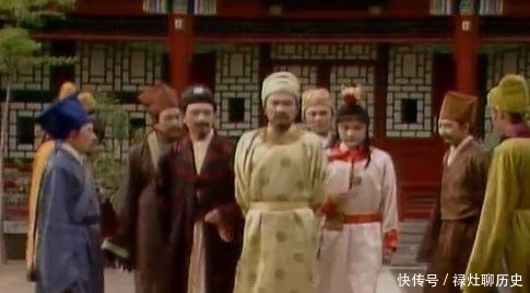 浅谈红楼:从文化视角,分析贾宝玉的“古今不肖无双”