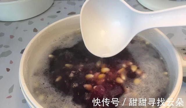 秋天|适合秋天喝的一道养生粥,健脾养胃,低脂营养又健康!