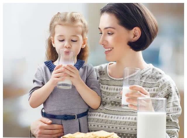 酸奶|老人缺钙严重,常见的补钙食物有哪些,如何选择?