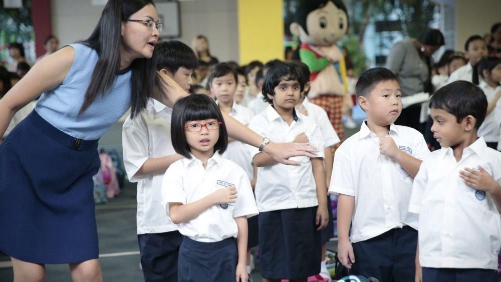 外婆|上课被叫出来,9岁男生被同学家长拖拽殴打,施暴者还有一名孕妇