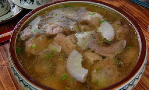 炖猪肉时,牢记“3不放”,肉烂味鲜无腥味,香味十足!