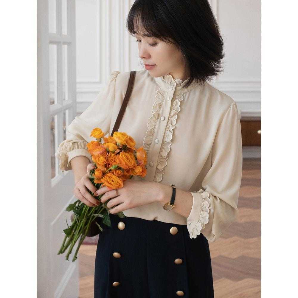 小姐姐|秋季如何穿出干练高级感?“衬衫”搭配是好选择,衣橱必备单品