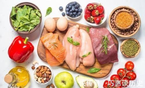 高嘌呤食物|鸡肉的嘌呤含量高有多少,尿酸偏高的人可以吃吗?