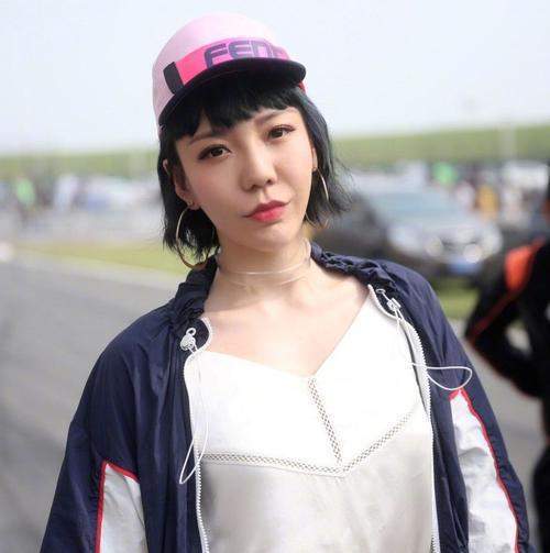 哈林|90后姑娘吳莫愁被“移出”娛樂圈:時代淘汰一個人從來不打招呼