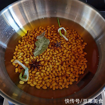 可口好上手的自制黄豆酱，再也不担心吃不上饭了