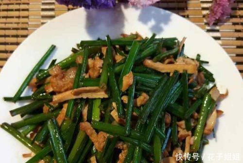 好美食带来好心情之豆干炒肉丝!