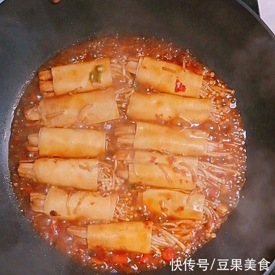 #清香麻爽秒入魂#金针菇豆皮卷,鲜香麻爽,好吃的没得说