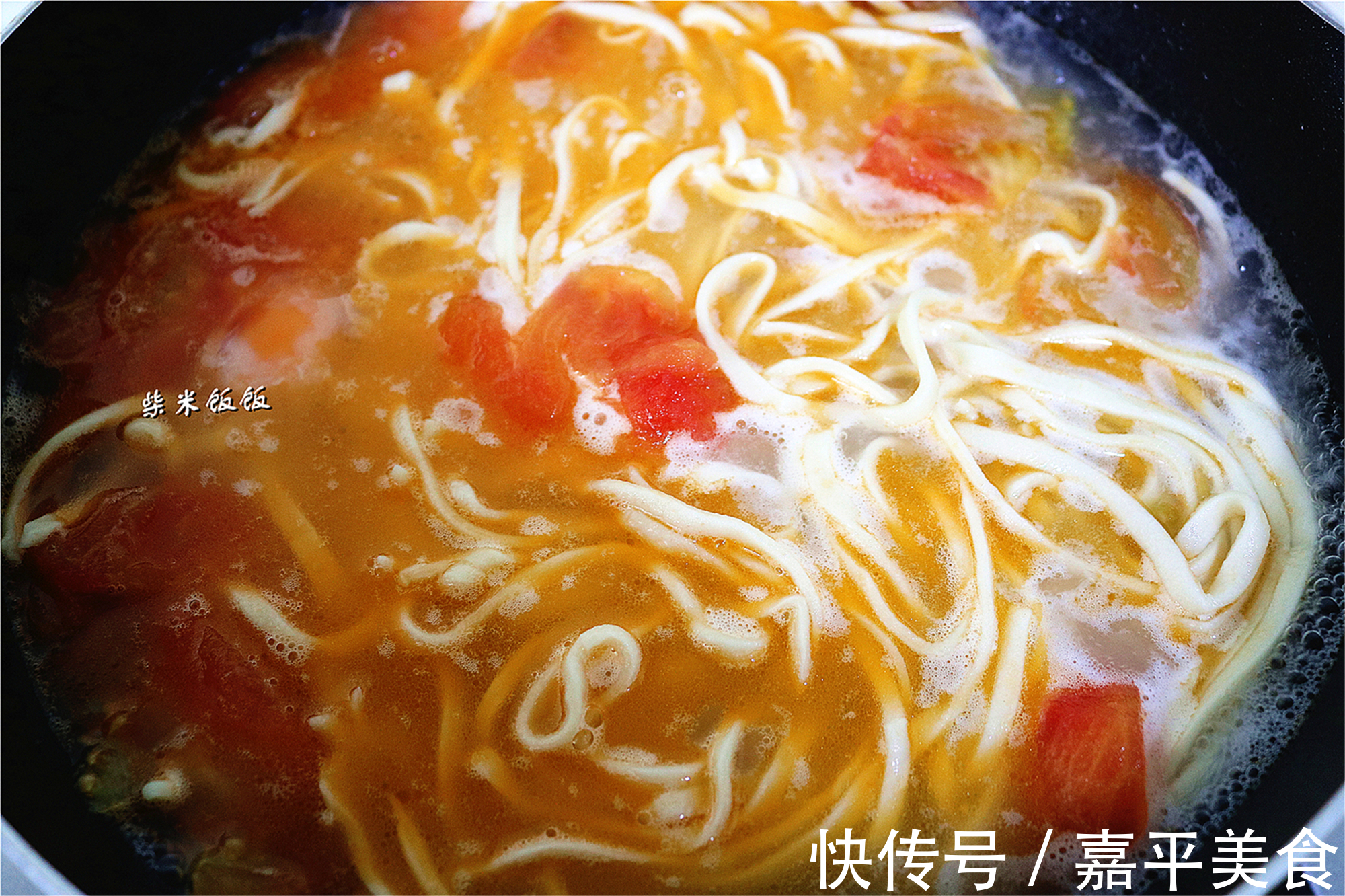 西红柿|无论春夏秋冬，女儿早餐最爱这碗面，每次做一大碗，连汤也不剩