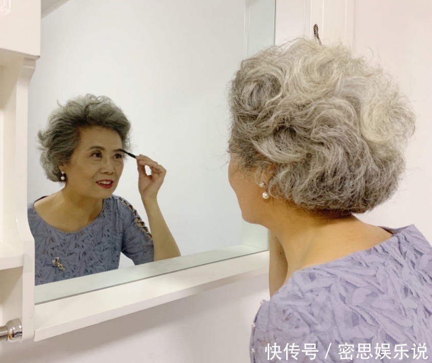 年轻感|见证一个女人变老,除了越来越深的法令纹,还有越来越短的头发