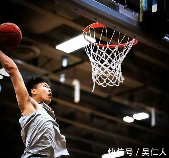 中国男篮|曾入选男篮集训队!NBA状元是他队友,张镇麟表弟为何不打职业?