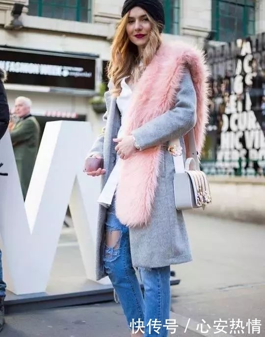 春天把这两种颜色穿在一起,你看起来又贵气又时髦,热巴都在穿