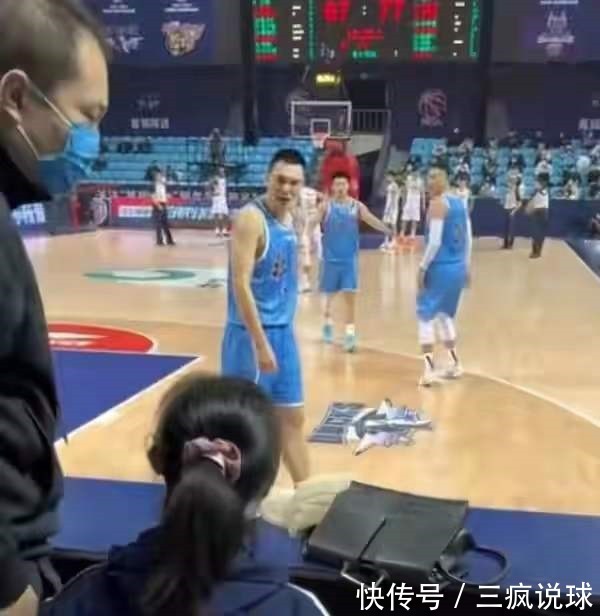 朱彦西|破案!对骂翟晓川的女子身份曝光,CBA名宿姐姐,朱彦西面临重罚