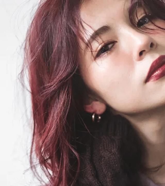 ?“黄头发”早就过时了，2020年流行这3种发色，显白又高级