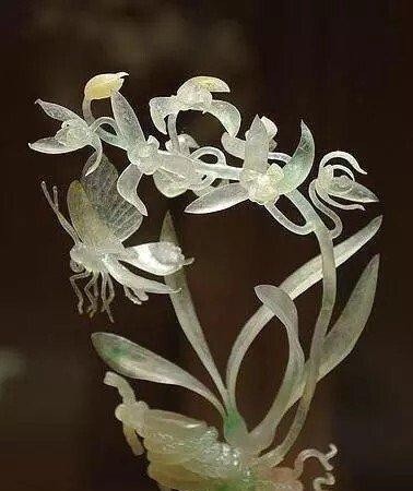 翡翠,乾隆让它“由石变玉”,慈禧让它昂贵到今天