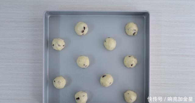 这样,麻袋就不会塌陷凹陷,他又圆又好吃