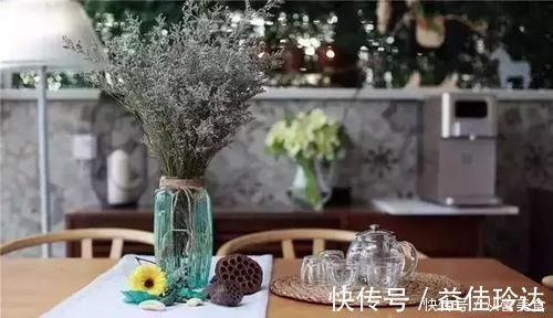 阳台|买80㎡顶楼被同事嘲笑,看到我家大阳台改花园餐厅,天天来串门