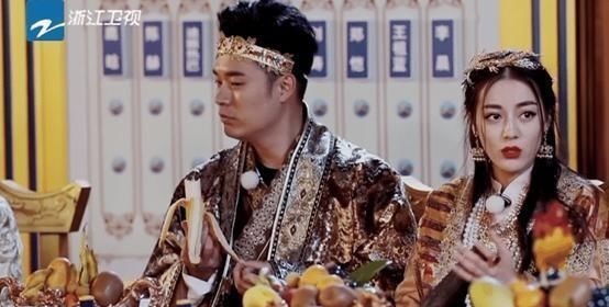 迪丽热巴在跑男狂吃,为何在其他节目一口都不吃原因太扎心