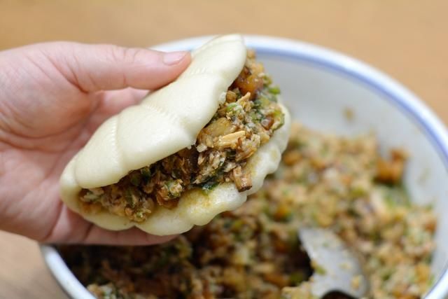 荷叶饼肉夹馍，卤肉软糯浓香有窍门，荷叶饼一次发酵省时间