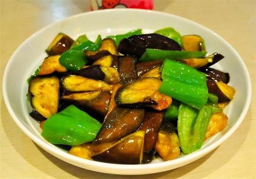 肺热咳嗽|秋天女人要常吃3种食物，活血散寒，肺热咳嗽，改善血液循环