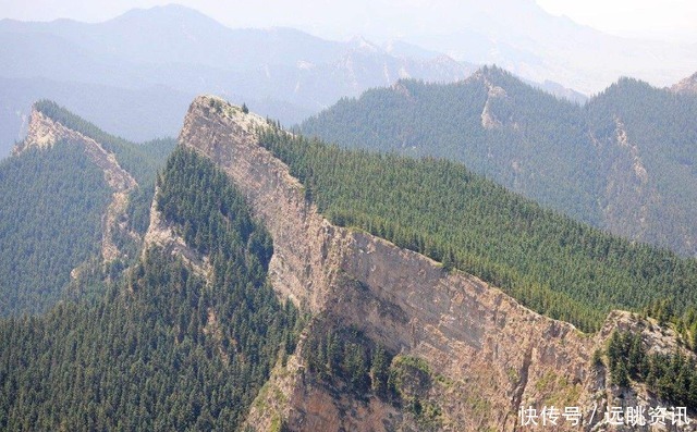 贺兰山|宁夏最值得一去的景区，感受优美的原始风光，自驾游的绝佳去处