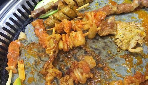 血管狭窄|总是吃肉的人,与从不吃肉的相比,谁的身体会更好?专家给出答案