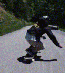 |搞笑GIF:小狗子,你被人利用了,赶紧长大看清这个世界吧