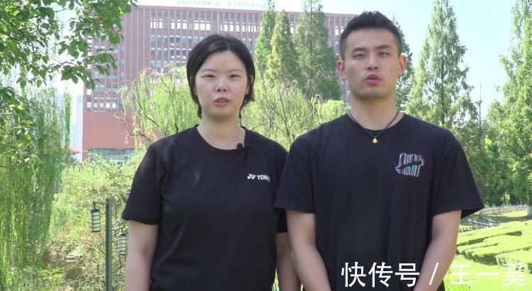李雪芮|国羽奥运冠军首晒全家福！与老公一起亲吻爱子，小家伙表情呆萌