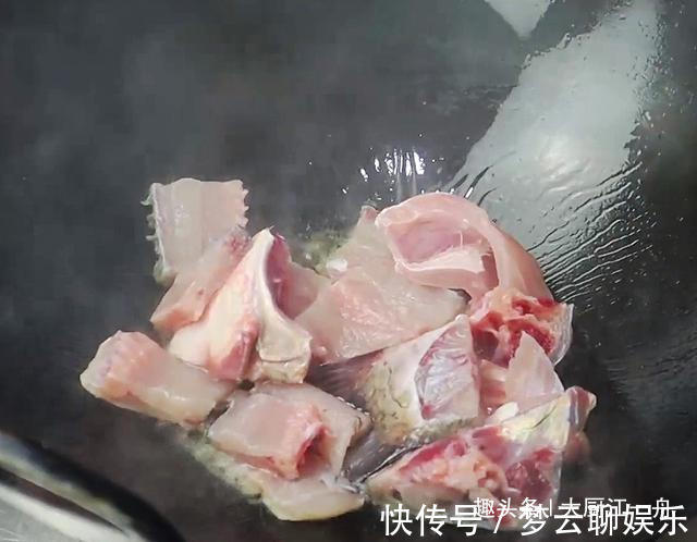 鱼片|做酸菜鱼时，很多人第一步就没做对，教正确做法，鱼片嫩滑无腥味