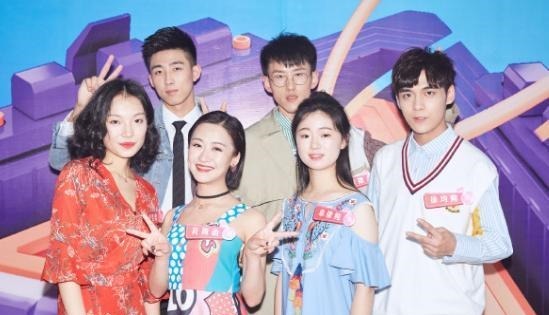 《好聲音》開播至今，單依純?yōu)楹慰偸桥^發(fā)對比舊照我明白了！