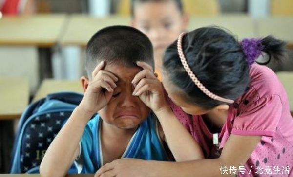 哭泣|动不动就哭的孩子,与忍着不哭的宝宝,两者长大后有何区别?