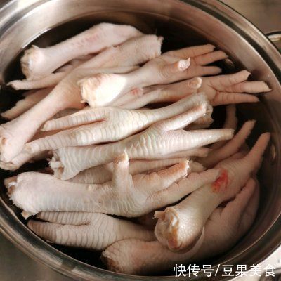 脱骨虎皮鸡爪下酒菜就这么做 新手也能零失败 全网搜