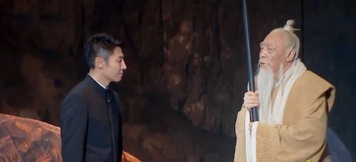 央视又出高分综艺，这才是国综最高水平，撒贝宁和倪大红泪洒现场