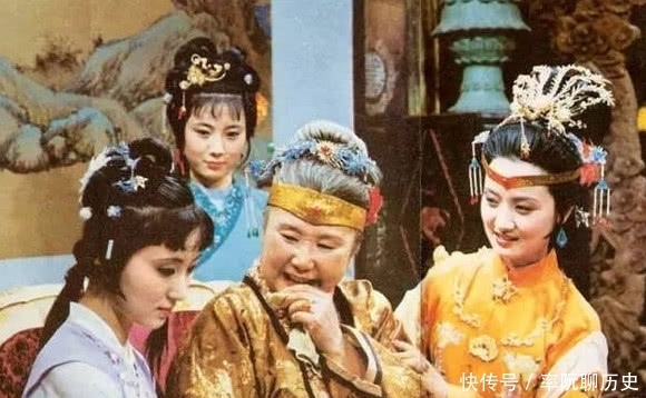 身上|职场精英,情场困兽,王熙凤身上的这几处,其实值得去研究