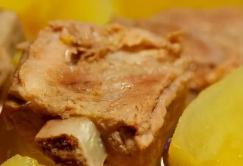  寒冷冬季，女性学会吃3种美食，美容护肤，排毒瘦身，甩掉小赘肉