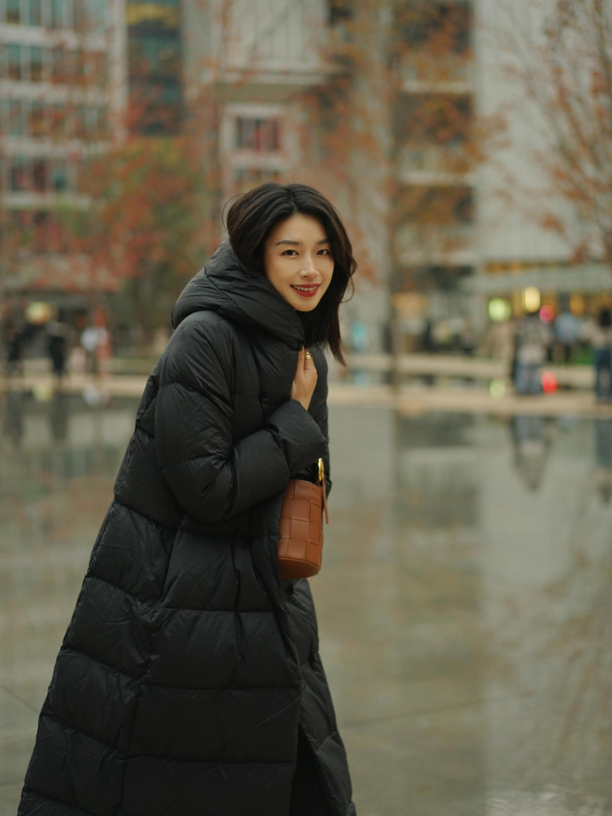 茧型 这是什么神仙搭配?超长款羽绒服让你暖暖过冬,无惧寒风