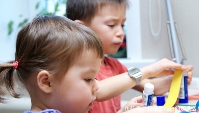 思维|孩子右脑发达的3种表现,每种都能体现出高智商,是块学习的材料