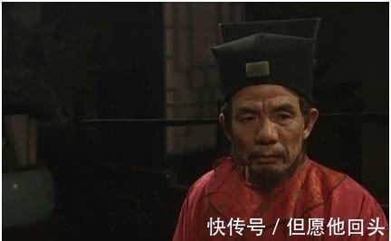 虞侯陆谦#梁山泊上高俅明明被抓住,林冲不敢杀高俅!只因他背后站着的人