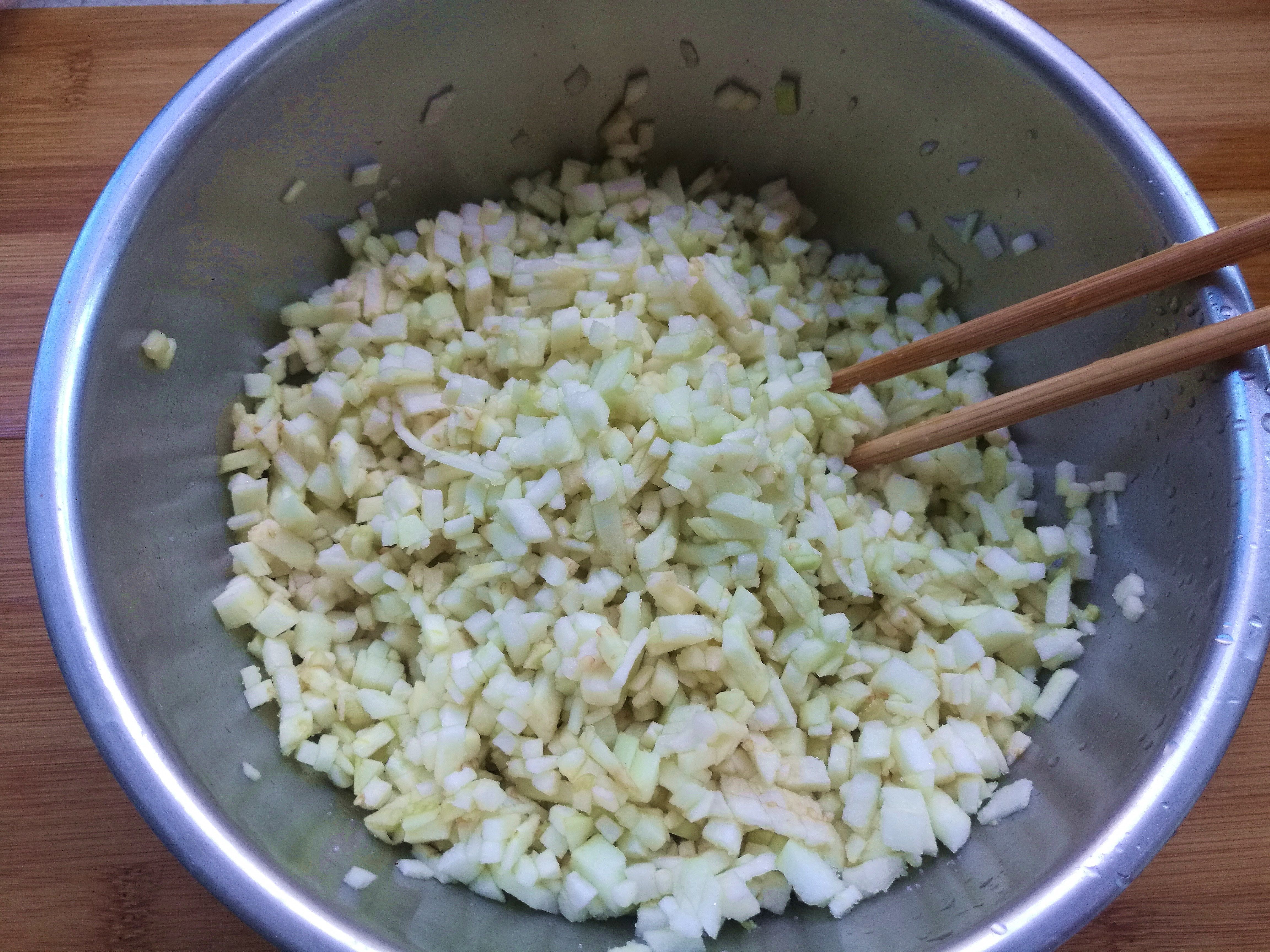 饺子馅儿别乱调，这种蔬菜和肉馅最搭，顺嘴流汤汁儿，太香了！