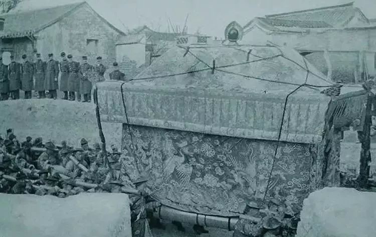 珍珠|慈禧的葬礼，看傻了