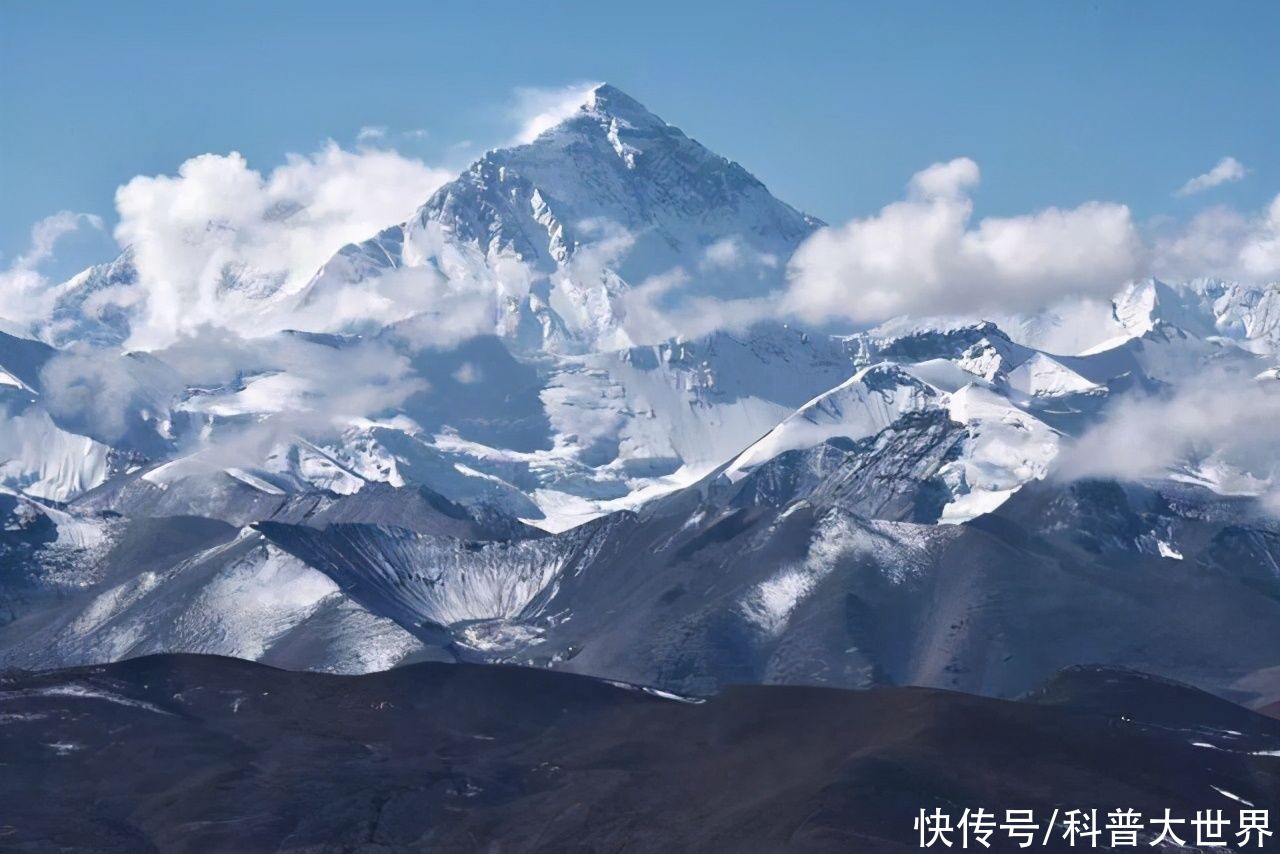 测量|珠峰新高度出炉，比上回测量长高了4.43米，怎么差了这么多