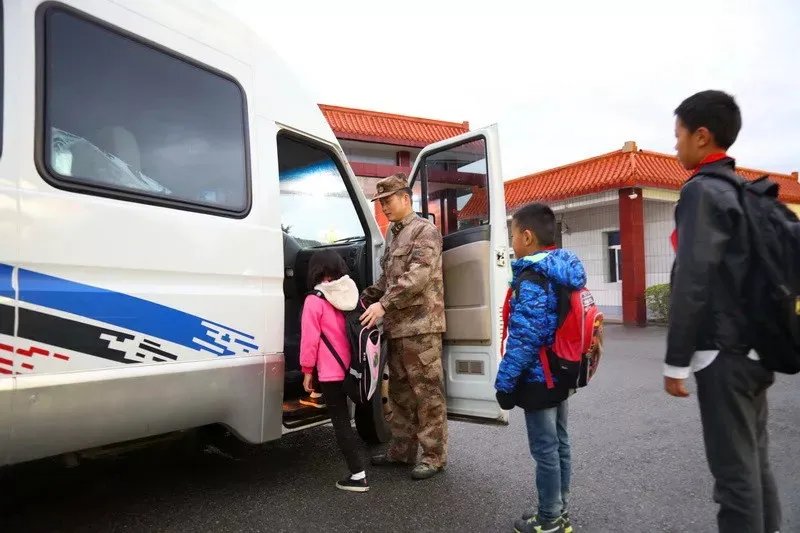 独立|这就囧了，军娃教育